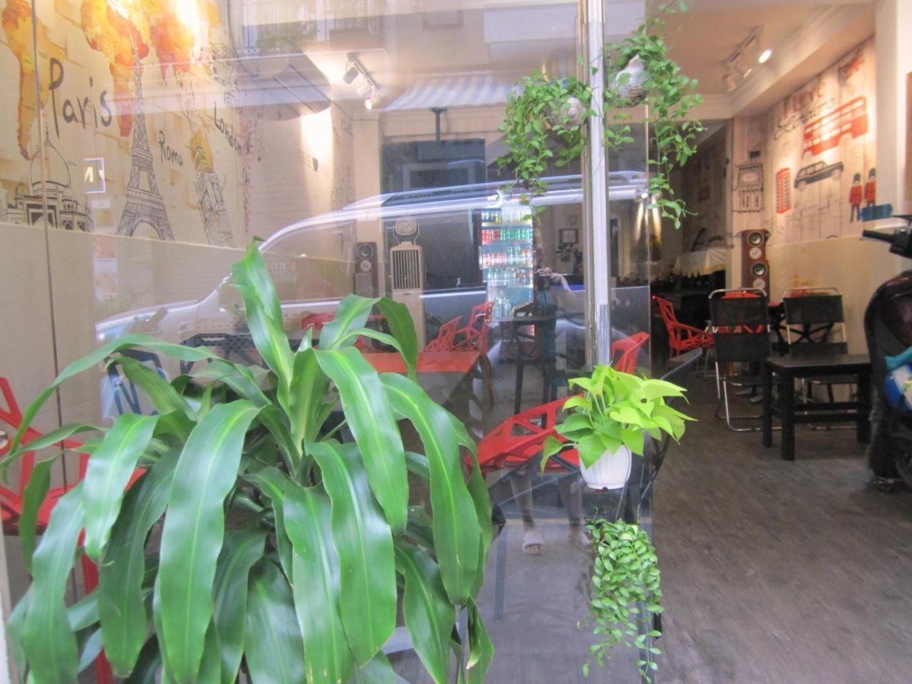 The Lily Hostel & Coffee Hô Chi Minh-Ville Extérieur photo