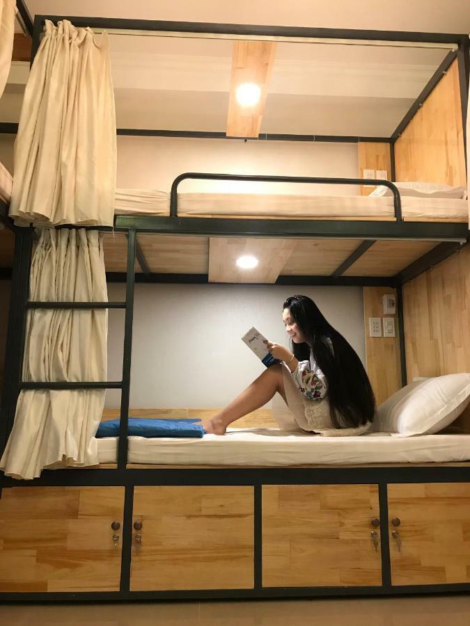 The Lily Hostel & Coffee Hô Chi Minh-Ville Extérieur photo