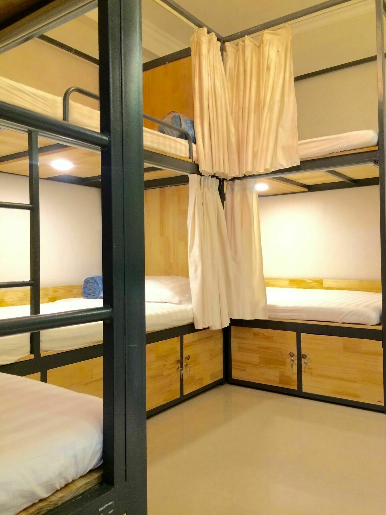 The Lily Hostel & Coffee Hô Chi Minh-Ville Extérieur photo