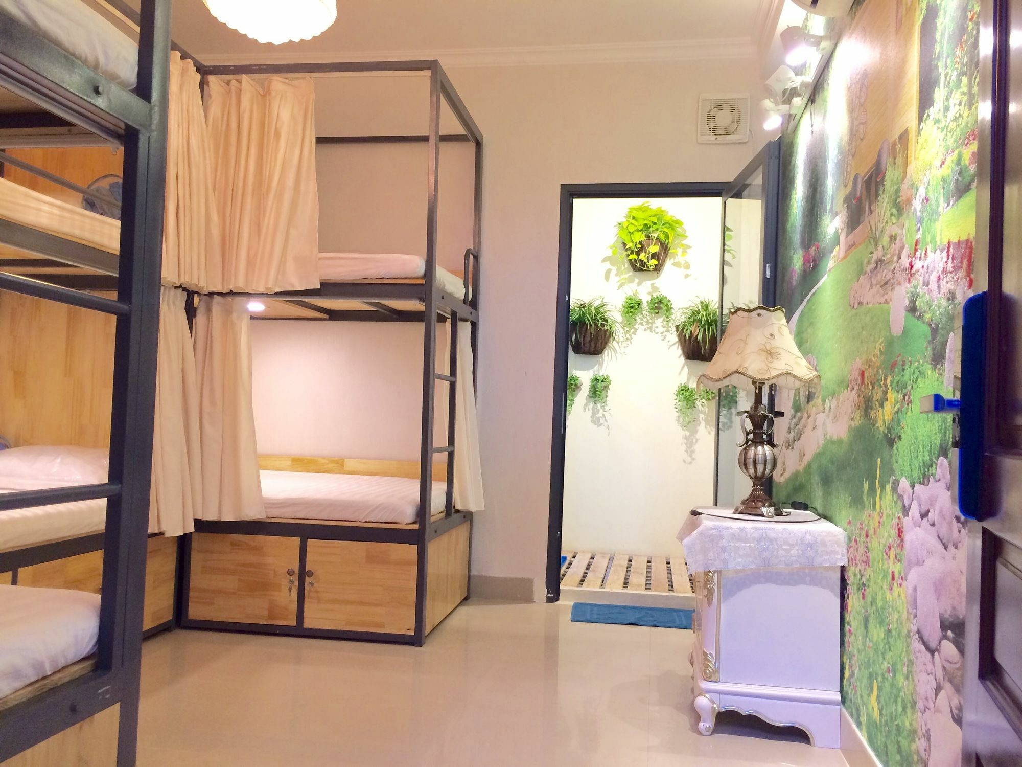The Lily Hostel & Coffee Hô Chi Minh-Ville Extérieur photo